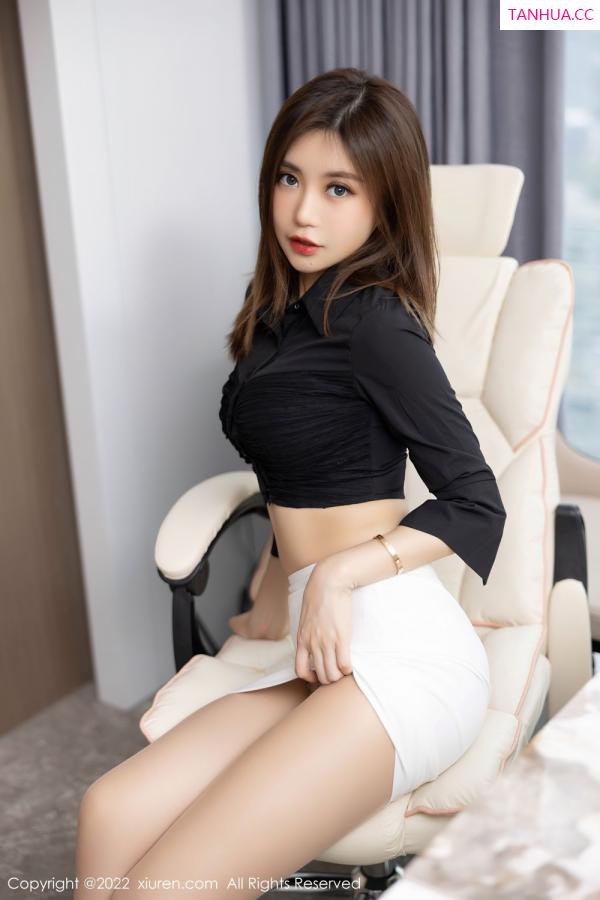 綺裡嘉 绮里嘉 [XiuRen]高清写真图 2022.06.17 No.5160 绮里嘉ula第13张图片